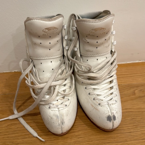 EDEA Overture figure skates 235 B - Picture 2 of 7